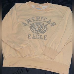 American Eagle size L crew neck